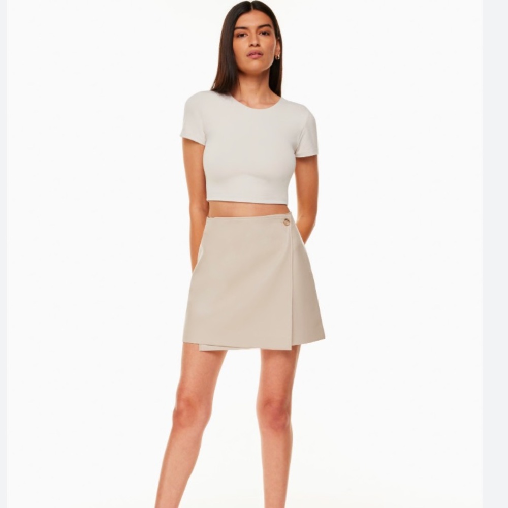 NWT Babaton Madden Skirt in Pearl Matte Size 0